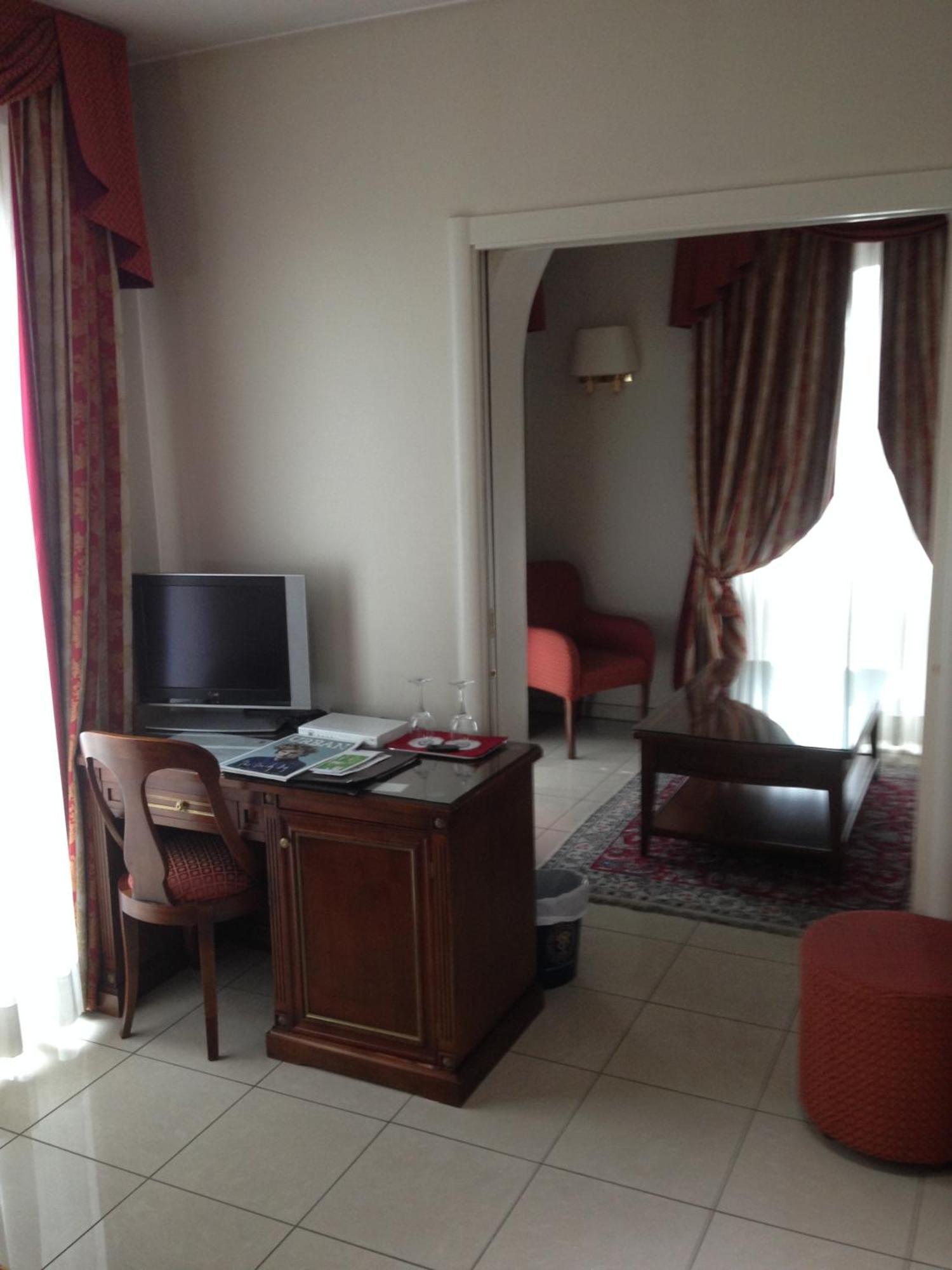Hotel Villa Savoia Torino Værelse billede
